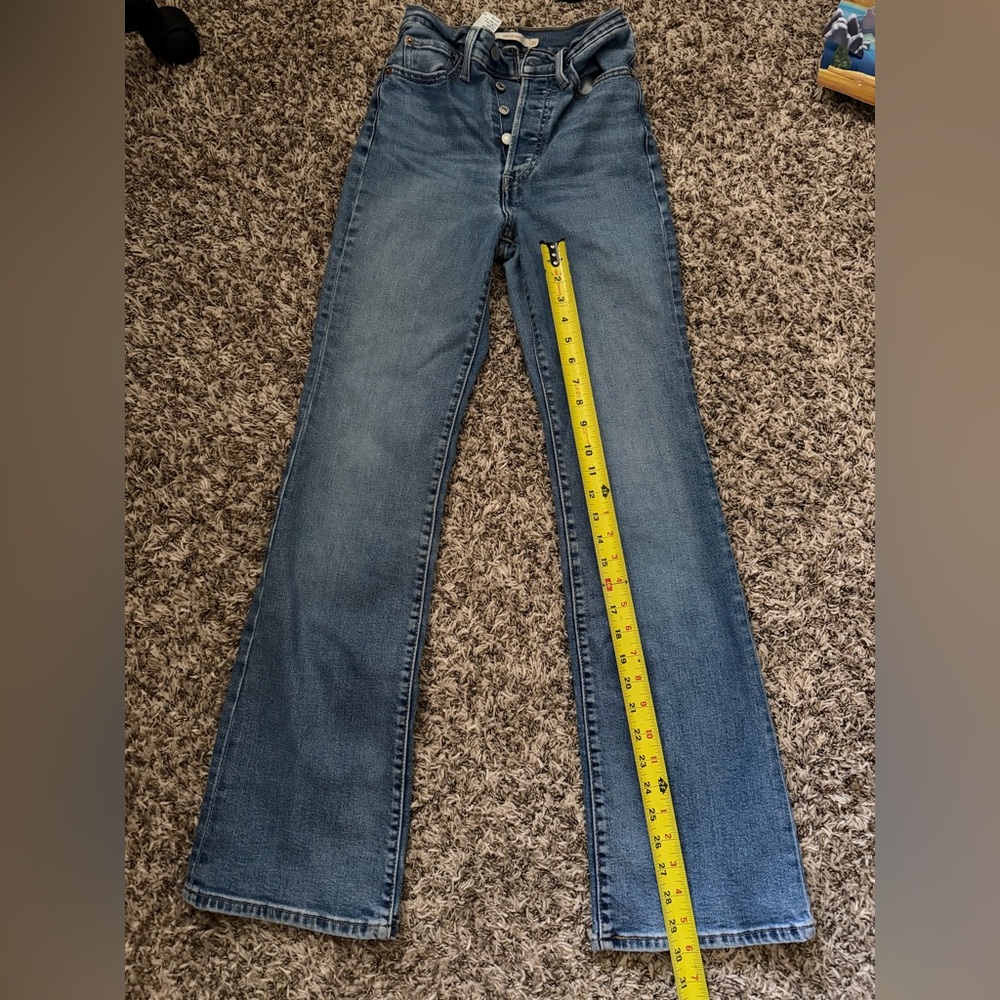 Levi’s Ribcage Bootcut - Picture 2 of 4
